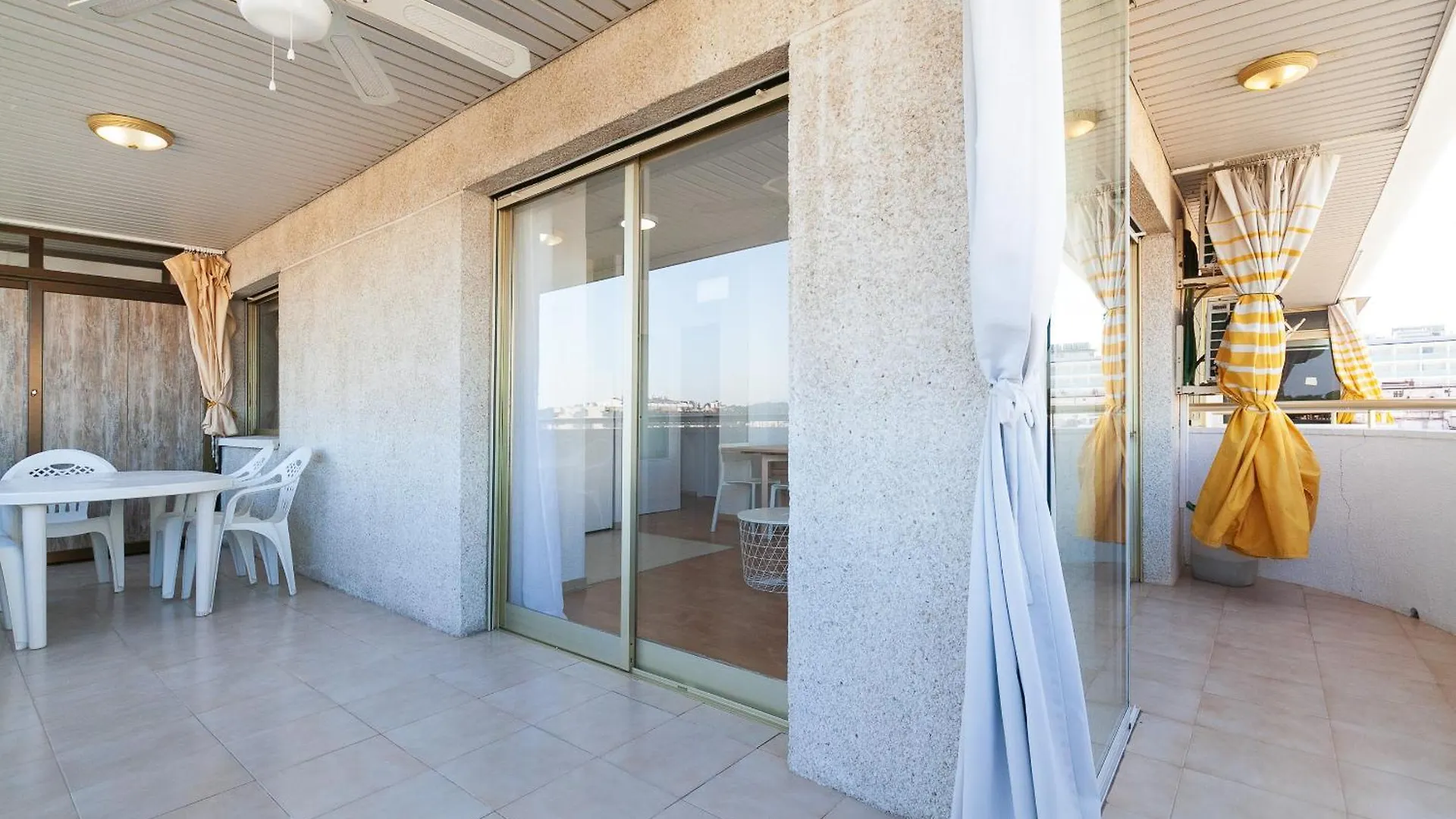 Uhc Arquus Apartments Salou Spain
