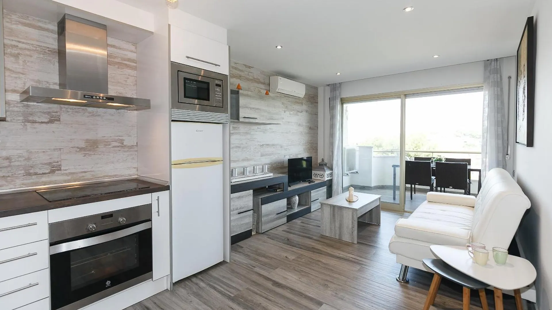 Uhc Arquus Apartments Salou Spain